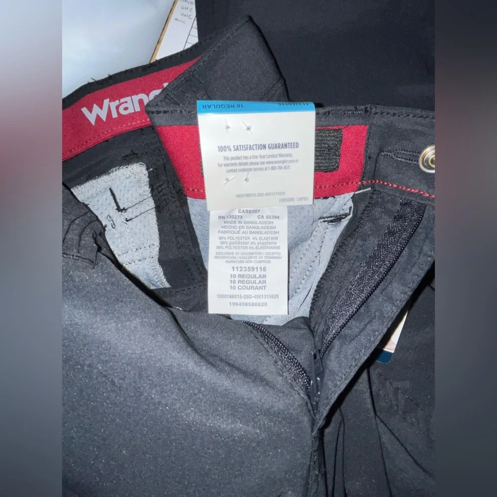 Wrangler Men's Dark Sapphire Cargo Pants size 10 Regular